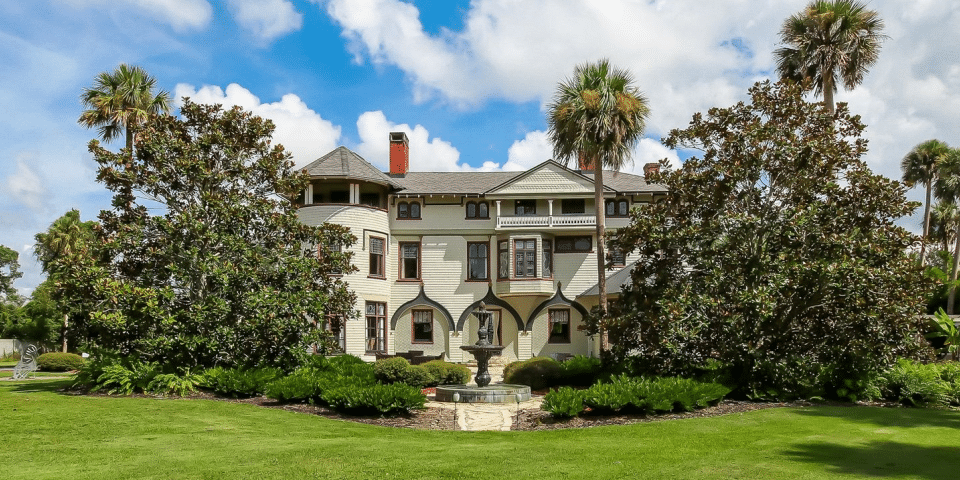 DeLand, Florida 5 Stetson Mansion | I-4 Exit Guide