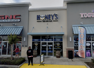 Honey's Bee Bee Que | I-4 Exit Guide