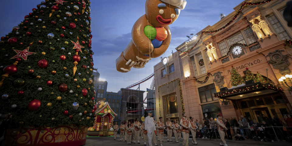 Universal Orlando Resort's Holidays Now Underway Thru December 31 1 Holidays at Universal Orlando Resort | I-4 Exit Guide
